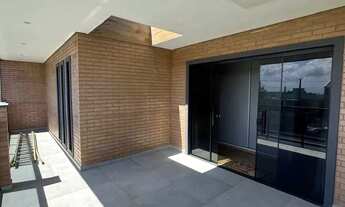 Imagem 2: Sobrado com 4 dormitórios sendo 1 suíte- Praia do Ervino