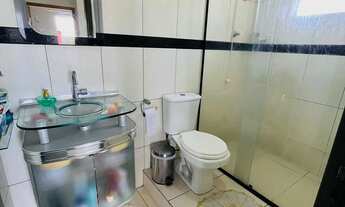 Imagem 5: Casa com 3 dormitórios sendo 1 suíte e 2 vagas de garagem - Adhemar Garcia