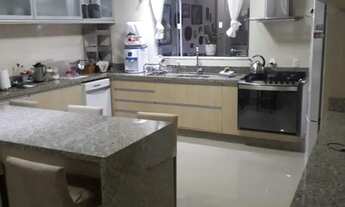 Imagem 4: Casa com 4 dormitórios sendo 1 suíte e 3 vagas - Boa Vista