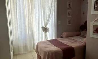 Imagem 3: Geminado com 3 dormitórios e 4 vagas de garagem no bairro Parque Guarani em Joinville - SC