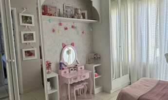 Imagem 5: Geminado com 3 dormitórios e 4 vagas de garagem no bairro Parque Guarani em Joinville - SC