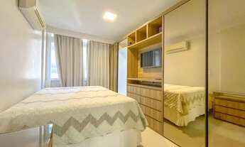 Imagem 4: Apartamento mobiliado frente mar com 3 dormitórios sendo 3 suítes em Balneário Camboriú/SC