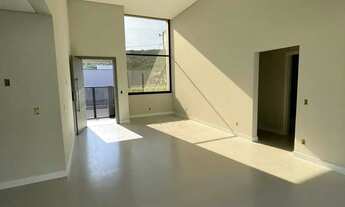 Imagem 7: Casa alto padrão com 3 dormitórios sendo 1 suíte master e 2 vagas de garagem em Palhoça/SC