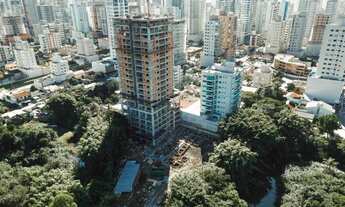 Imagem 3: Apartamento na planta com 4 dormitórios sendo 2 suítes e 2 vagas no bairro Meia Praia em I