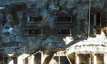 Imagem 2: Apartamento na planta com 4 dormitórios sendo 2 suítes e 2 vagas no bairro Meia Praia em I