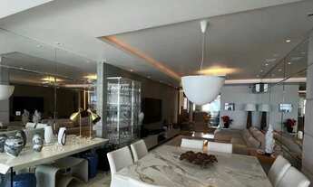 Imagem 6: Apartamento mobiliado com 3 suítes e 3 vagas de garagem na Avenida Atlântica em Balneário