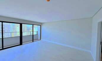 Imagem 3: Apartamento sem mobilia com 4 dormitórios sendo 4 suítes e 4 vagas de garagem em Balneário