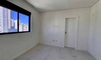 Imagem 3: Apartamento sem mobilia com 3 dormitórios sendo 3 suítes e 3 vagas de garagem em Balneário