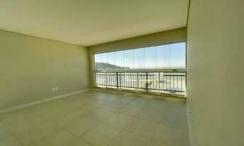 Imagem 3: Apartamento frente mar com 3 dormitórios sendo 1 suíte e 1 vaga em Navegantes/SC