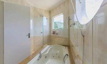 Imagem 4: Casa com 4 dormitórios sendo 2 suítes e 2 vagas de garagem no Bairro Nações em Balneário C