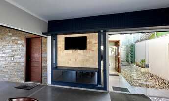 Imagem 5: Casa com 3 dormitórios sendo 1 suíte e 2 vagas de garagem no Centro de Navegantes/SC