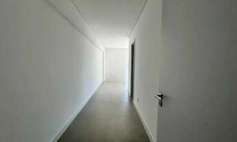 Imagem 2: Apartamento com 3 dormitórios sendo 3 suítes e 4 vagas no bairro Cacupé em Florianópolis/S