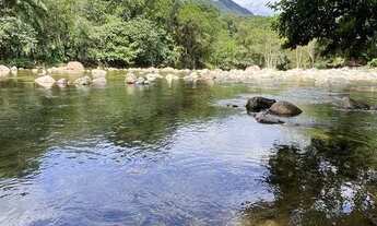 Imagem 2: Chácara com casa de 3 dormitórios sendo 2 suítes e 8 vagas - Quiriri