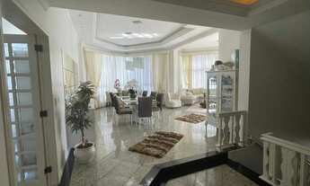 Imagem 2: Apartamento duplex alto padrão mobiliado com 3 suítes e 3 vagas em Balneário Camboriú/SC