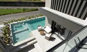 Imagem 3: Casa alto padrão em condomínio fechado, 4 suítes sendo 1 master e 4 vagas, em Camboriú/SC