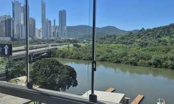 Imagem 4: Apartamento mobiliado com 1 dormitório e 1 vaga de garagem no bairro Vila Real em Balneári