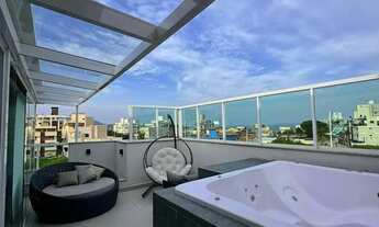 Imagem 2: Cobertura duplex com 3 dormitórios sendo 1 suíte e 2 vagas de garagem em Mariscal/SC