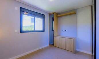 Imagem 4: Apartamento semi-mobiliado com 2 suítes e 2 vagas de garagem na Praia dos Amores