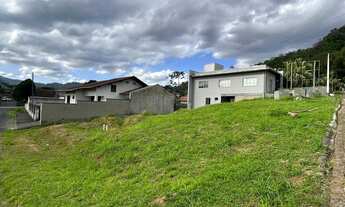 Imagem 2: Casa com 2 dormitórios e Terreno de 596,46m² em Rodeio/SC