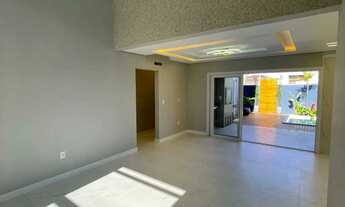 Imagem 3: Casa alto padrão 3 dormitórios sendo 1 suíte e 2 vagas de garagem em Palhoça/SC