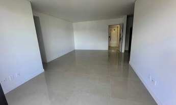 Imagem 3: Apartamento com 4 dormitórios sendo 2 suítes e 1 vaga de garagem em São José/SC