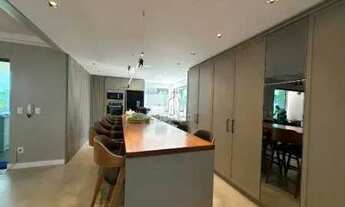 Imagem 3: Casa alto padrão com 4 suítes e 7 vagas de garagem sendo 4 cobertas em Jaraguá do Sul/SC