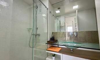 Imagem 2: Apartamento com 2 dormitórios e 1 vaga de garagem na Praia Brava em Itajaí/SC