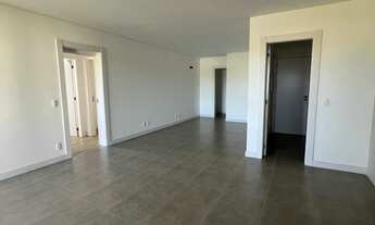 Imagem 6: Apartamento alto padrão com 3 suítes e 2 vagas de garagem no bairro América em Joinville/S