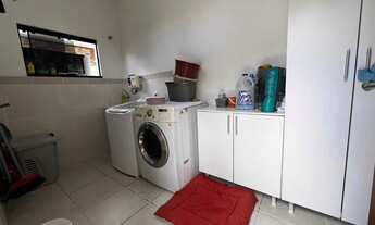 Imagem 3: Casa com 3 dormitórios sendo 1 suíte e 2 vagas de garagem no bairro Ressacada em Itajaí