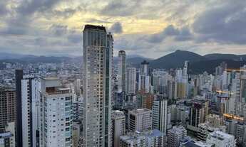 Imagem 4: Apartamento com 2 dormitórios à venda sendo 2 suítes, 159.94 m² por - R$ 6.000.000,00 - Ce