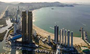 Imagem 6: Decorado com 4 dormitórios à venda sendo 4 suítes, 261.04 m² por - R$ 10.890.000,00 - Barr