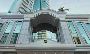 Imagem 6: Apartamento com 4 dormitórios à venda sendo 4 suítes, 180.1 m² por - R$ 5.290.000,00 - Cen