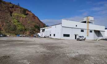 Imagem 2: Terreno de 4.500m² com galpão, de frente para Rod. Antônio Heil - Itajaí/SC