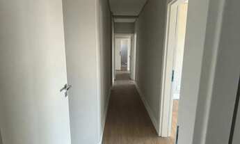 Imagem 4: Apartamento com 3 dormitórios sendo 3 suítes e 2 vagas de garagem em Balneário Piçarras/SC