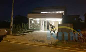 Imagem: Casa térrea em Condominio c/ 3 Dorms.