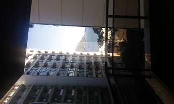 Imagem 7: Rua Lopes Trovão, quase esquina da praia de Icaraí: 4 quartos, 2 suítes, 3 vagas, com 390