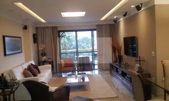 Imagem: Apartamento de alto padrão, em frente a