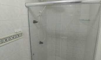 Imagem 2: Excelente apto, 2 quartos, 1 suíte, sala, cozinha, vaga, com armários na cozinha e quarto