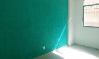 Imagem 7: Ótima localização, apto 2 qtos com garagem, arejado. Condução, comércio e colégios no ento