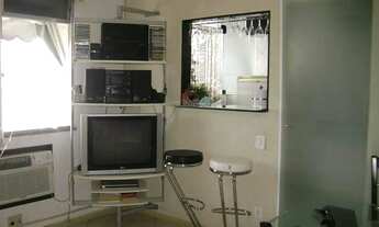 Imagem 1: Oportunidade! Lindo Apartamento, 2 qtos., indevassável, perto da via de acesso ao Centro e