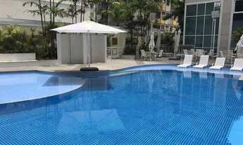 Imagem 2: Ed. MURANO-Praia de icarai , vista lateral mar ,UFF e mata,finíssimo APTO c/118m²