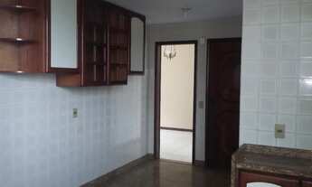 Imagem: Apto 2 quartos (1suíte), 2 varandas. Dependência