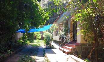 Imagem 5: Casa residencial, 3 dormitórios, 2 banheiro, 1 vaga na garagem, 260M² de Área Construída