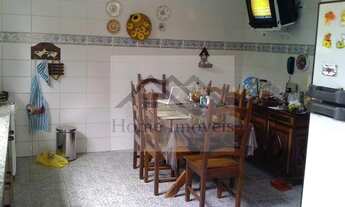 Imagem 6: Piratininga,ao lado do tunel e comercio, escolas, farta condução. Ótima casa arejada 4 qts