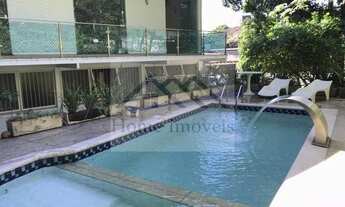 Imagem 4: Casa Deslumbrante em São Francisco, ampla área verde, piscina para adultos e crianças, Hid