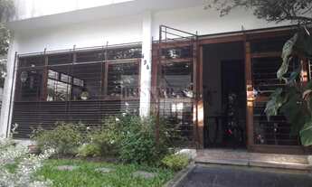 Imagem 2: CASA_______, 06 dormitórios na Rua Professor Mário Castro