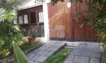 Imagem 4: CASA_______, 06 dormitórios na Rua Professor Mário Castro