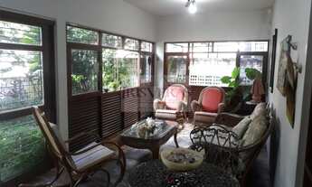 Imagem 6: CASA_______, 06 dormitórios na Rua Professor Mário Castro