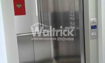 Imagem 4: ![CDATA[Apartamento no Residencial Palladium no 4º andar no Centro de Penha.]]