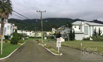 Imagem 2: Condomínio fechado cercado pela Mata Atlântica, localizado entre Itajaí e Balneário Cambor